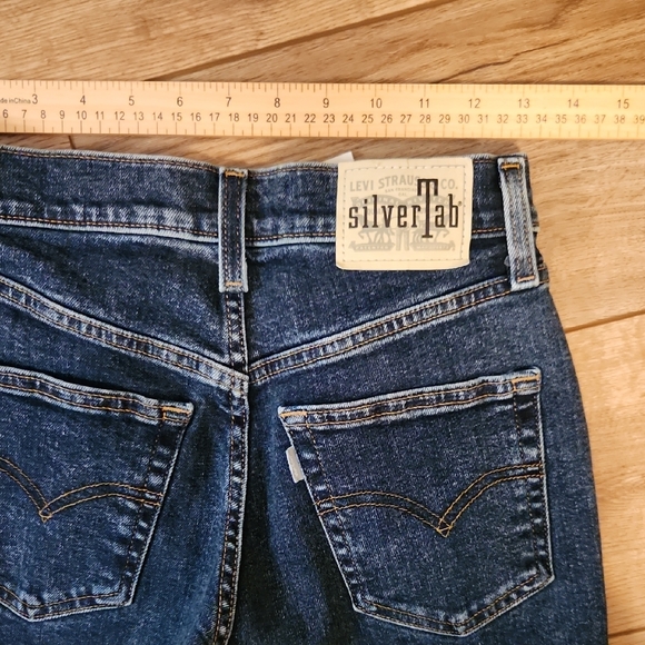 Levi's Silver Tab Mom Jeans Women's High Rise Size 27 - Picture 5 of 8